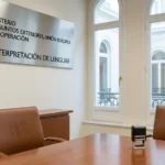 ¿Qué son los traductores oficiales jurados acreditados por el MAEC? Traductores MAEC